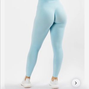 ALPHALETE amplify legging
